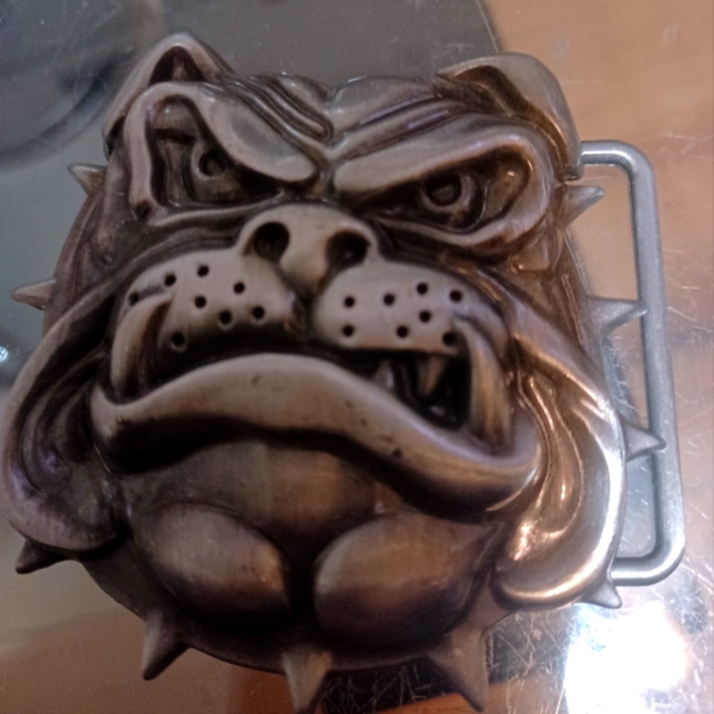 BULLDOG. BELT BUCKLE